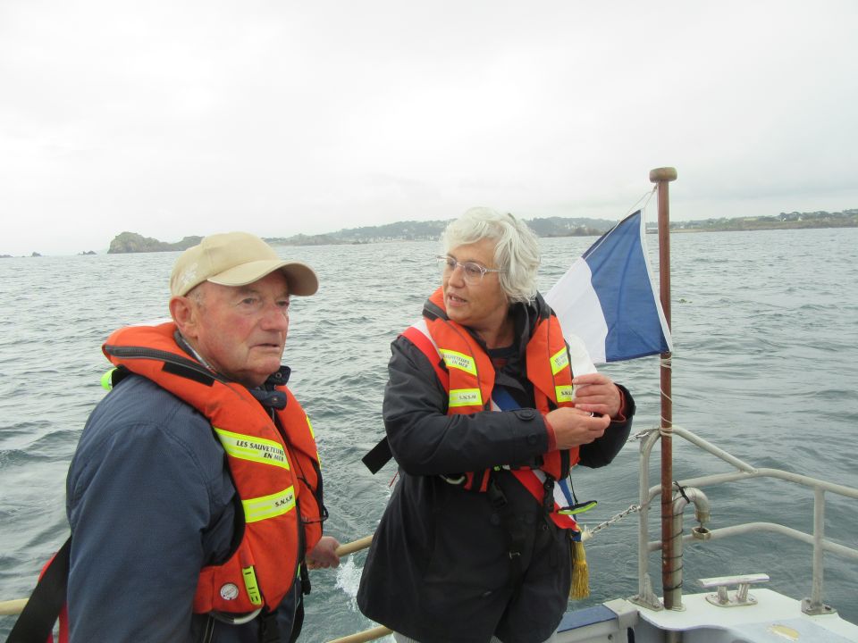 Jean Le Gall et Nathalie Bernard à bord de la SNS271